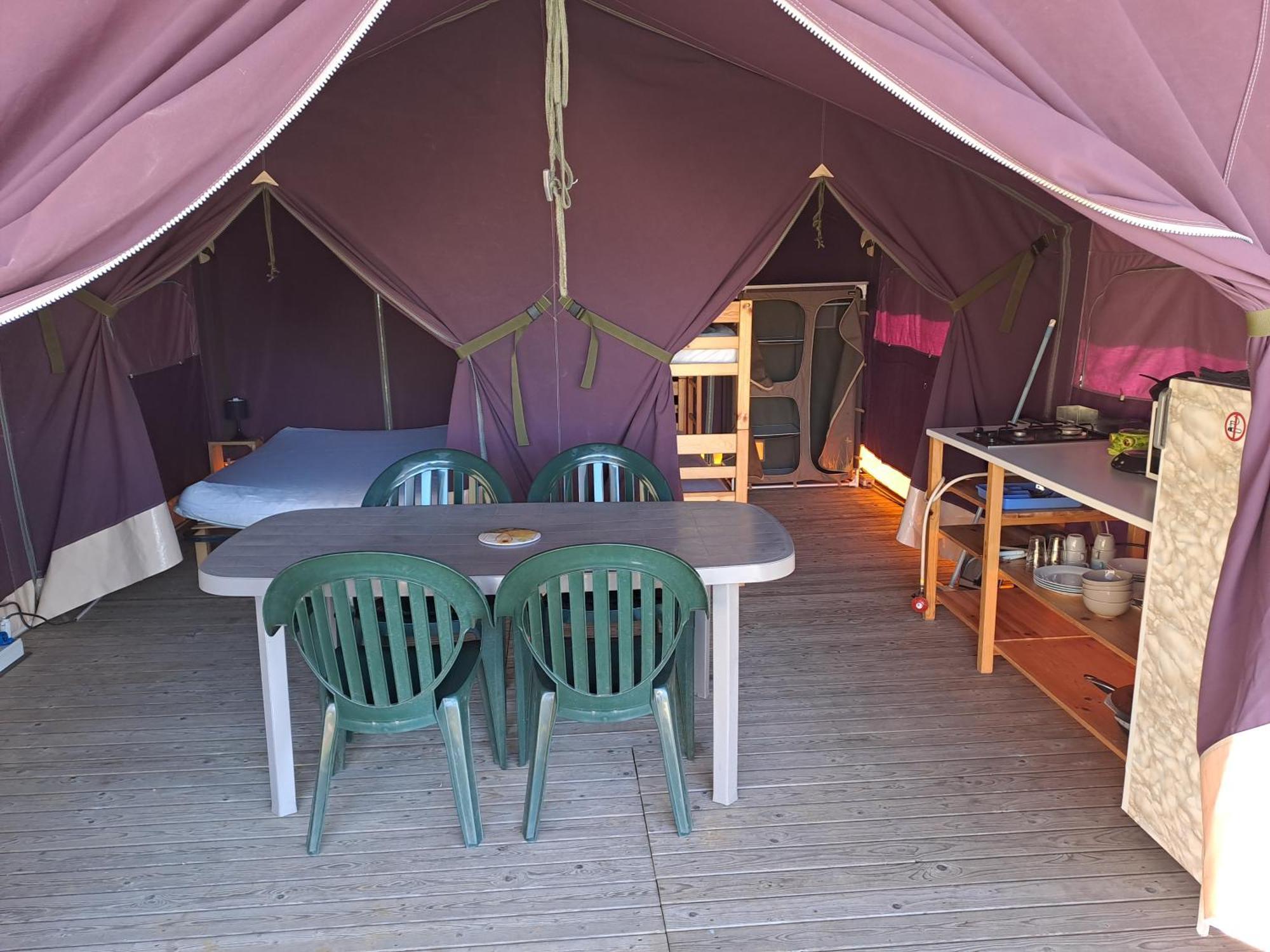 Camping Le Bois Jahan Brunelles Buitenkant foto